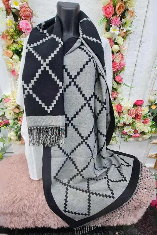 Geometric Print Soft Feel Tassel Scarves