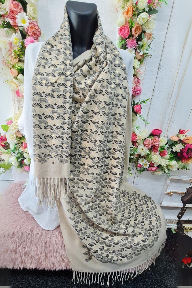 Hand Fan Pattern Soft Feel Tassel Scarves