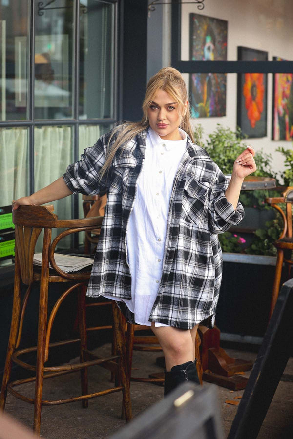 Plaid Print Front Pockets Shirt