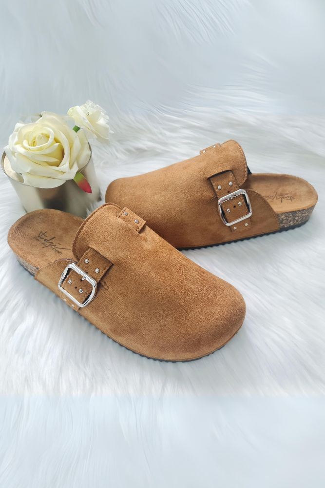 Suede Buckle Closed Toe Slipper