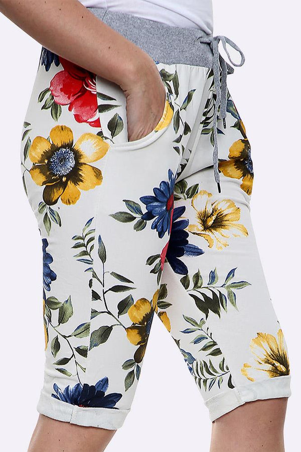 Big Rose Print 3/4 Drawstring Trouser